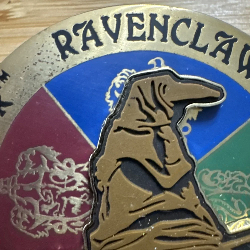 Official Universal Harry Potter Sorting Hat Spinner Pin